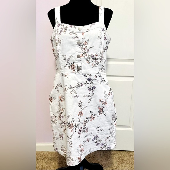 No Boundaries Dresses & Skirts - Floral Denim White Dress No Boundaries NWOT Zipper Back Silver Buttons